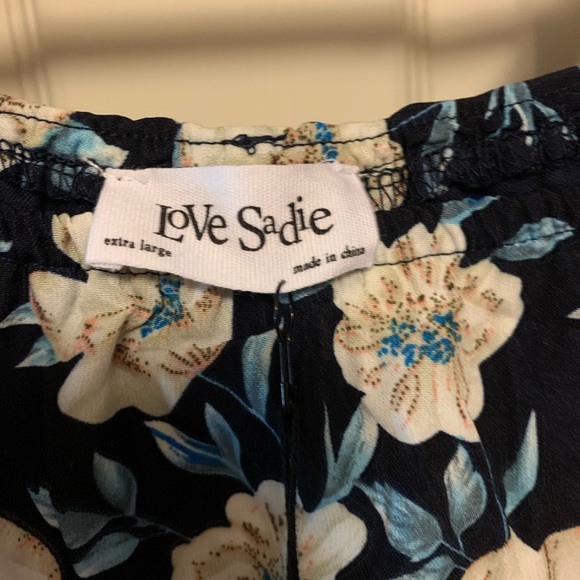 LOVE SADIE Cold Shoulder Maxie Dress - Picture 9 of 10